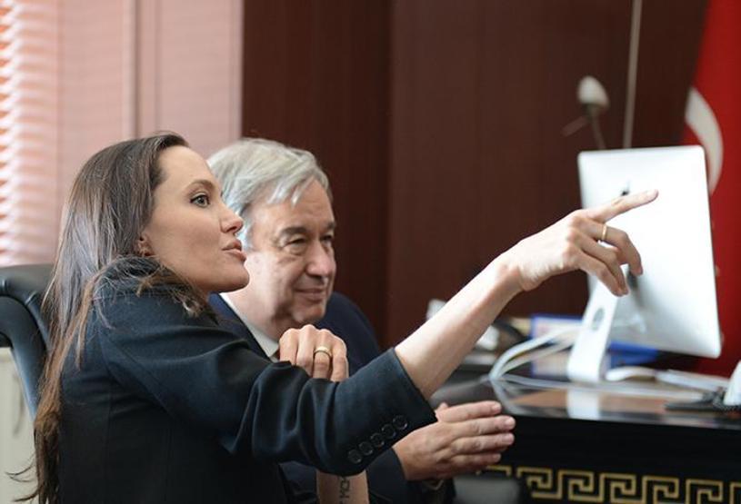 Angelina Jolieden Mardin Valiliği ve belediyesine ziyaret