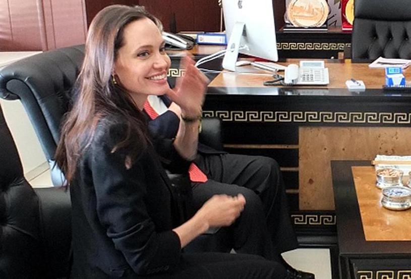Angelina Jolieden Mardin Valiliği ve belediyesine ziyaret