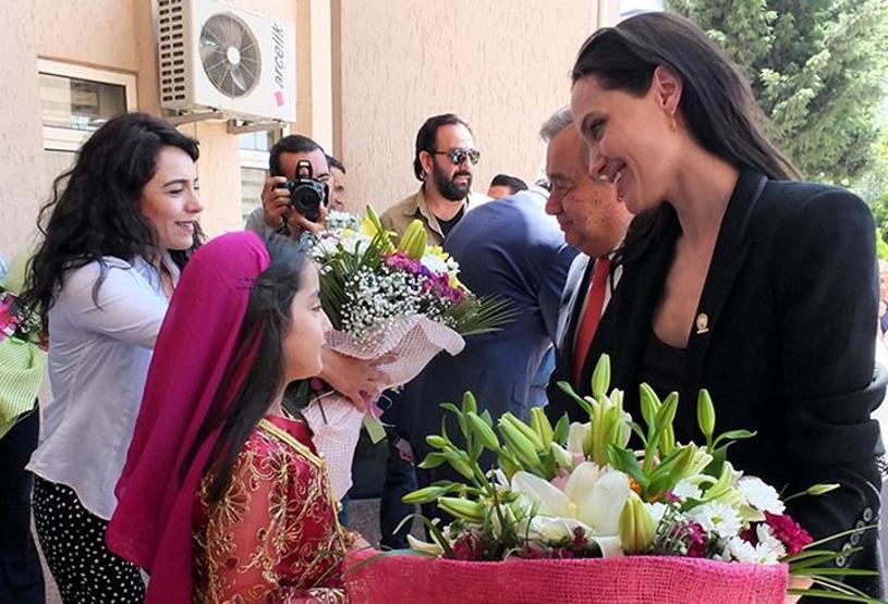 Angelina Jolieden Mardin Valiliği ve belediyesine ziyaret