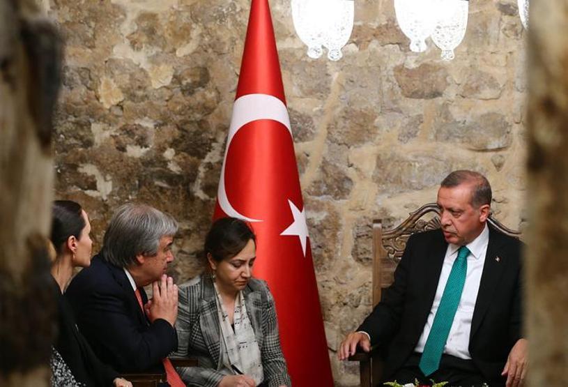 Cumhurbaşkanı Erdoğan, Angelina Jolie ile görüştü