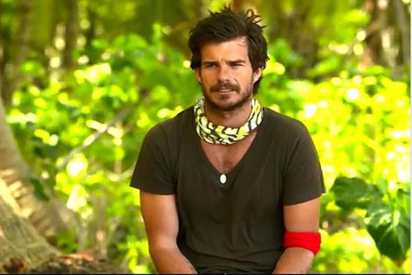 Survivorda Hakan adaya veda etti