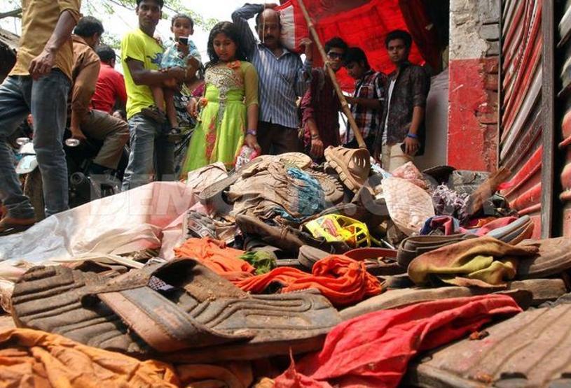 Ücretsiz kıyafet izdihamı: 23 ölü