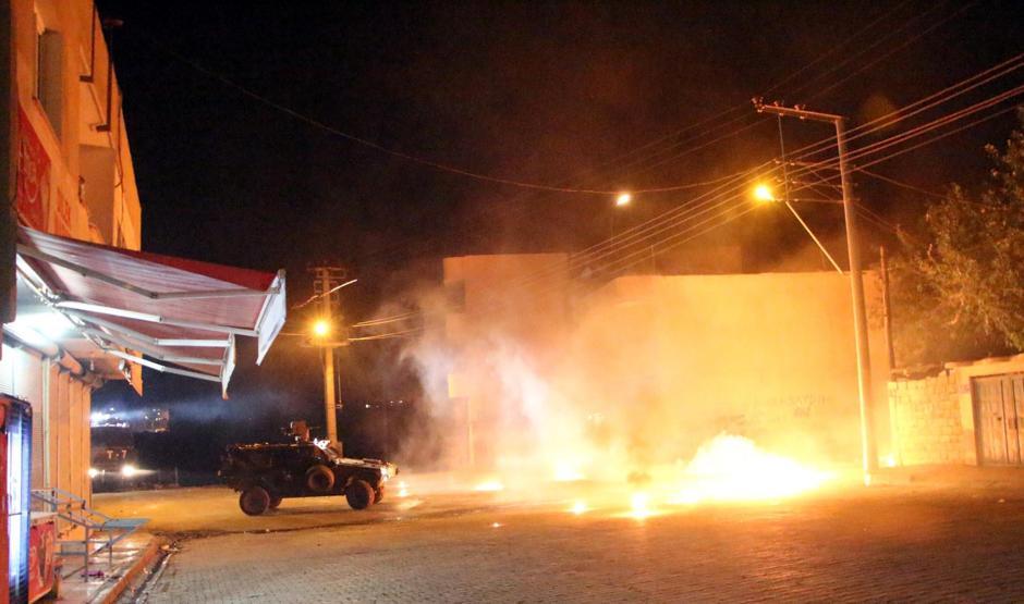 Mardinde YDG eylemi 1 polis yaralı
