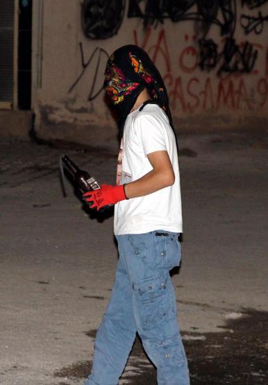 Mardinde YDG eylemi 1 polis yaralı