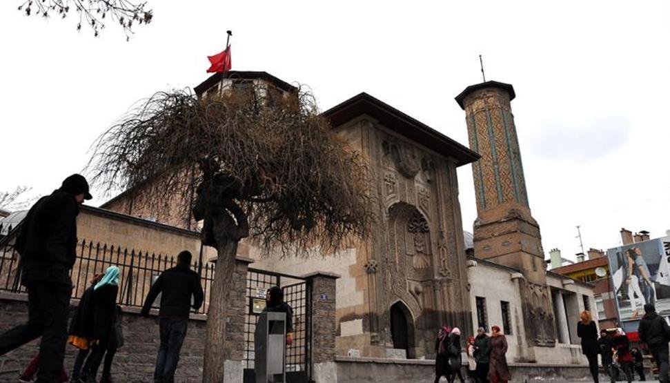 Bu yıl ilk kez Beslenme ve Diyetetik bölümünden öğrenci kabul edecek üniversiteler
