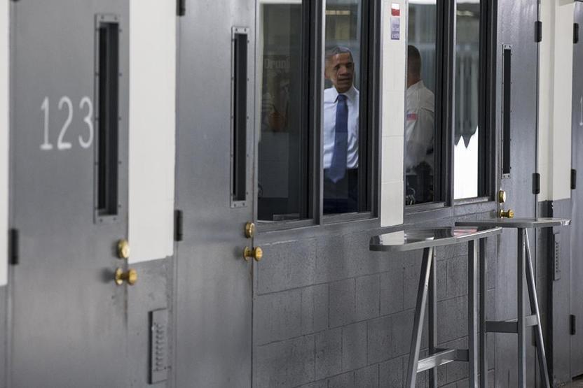 ABDde bir ilk: Başkan Obama hapishaneye girdi