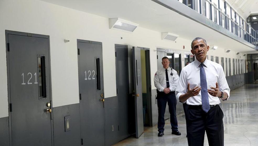 ABDde bir ilk: Başkan Obama hapishaneye girdi