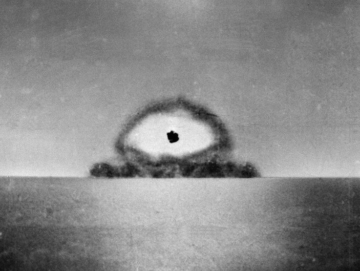 İlk atom bombası patladı