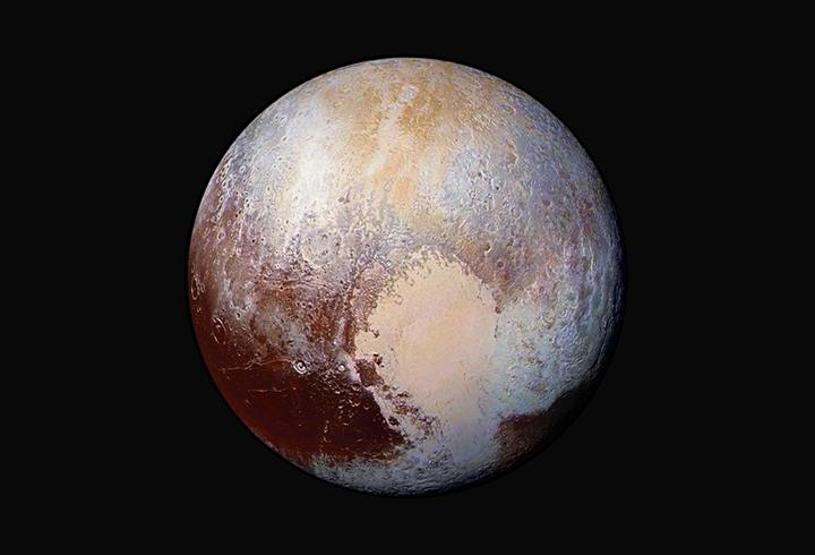 NASA Plütonun yeni fotoğraflarını yayınladı
