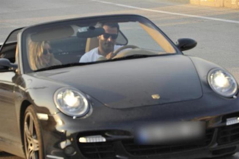 Sinem Kobal ve Kenan İmirzalıoğlu Çeşmede