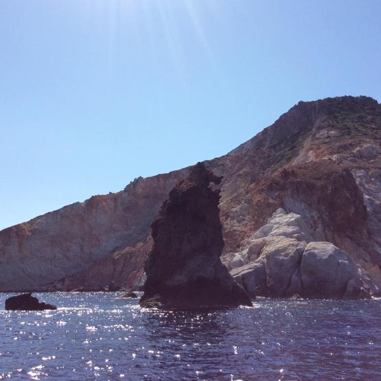Milos Adasına gitmek isteyenler için tatil rehberi