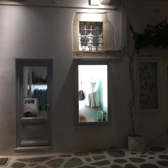 Paros Adasına gitmek isteyenler için tatil rehberi