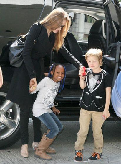 Angelina Jolieye büyük şok
