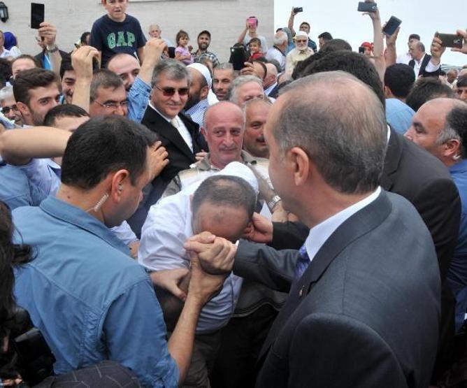 Cumhurbaşkanı Erdoğan Kıbledağı camisinin açılışını yaptı