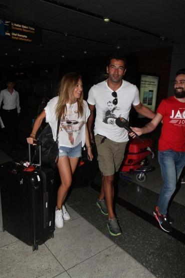 Sinem ve Kenan tatil dönüşü yakalandı