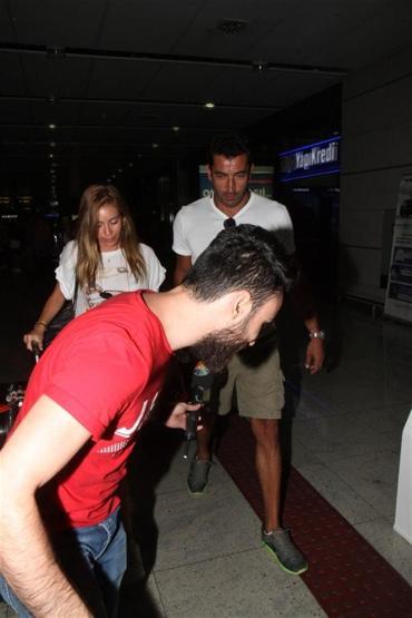 Sinem ve Kenan tatil dönüşü yakalandı