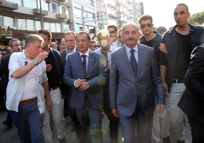 Bakan Müezzinoğluna şehit cenazesinde tepki