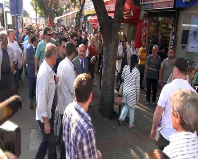 Bakan Müezzinoğluna şehit cenazesinde tepki