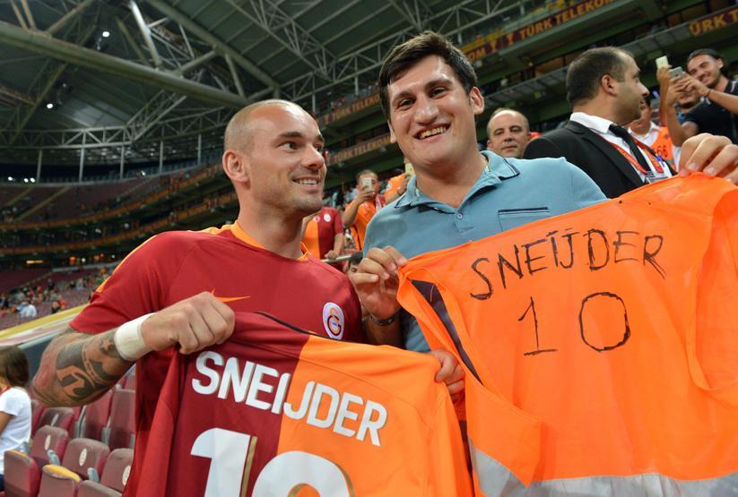 Sneijder, Sezgin Doğangüzel ile buluştu