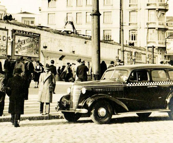 İstanbul’un nostaljik 100 ulaşım aracı
