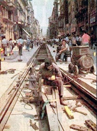 İstanbul’un nostaljik 100 ulaşım aracı