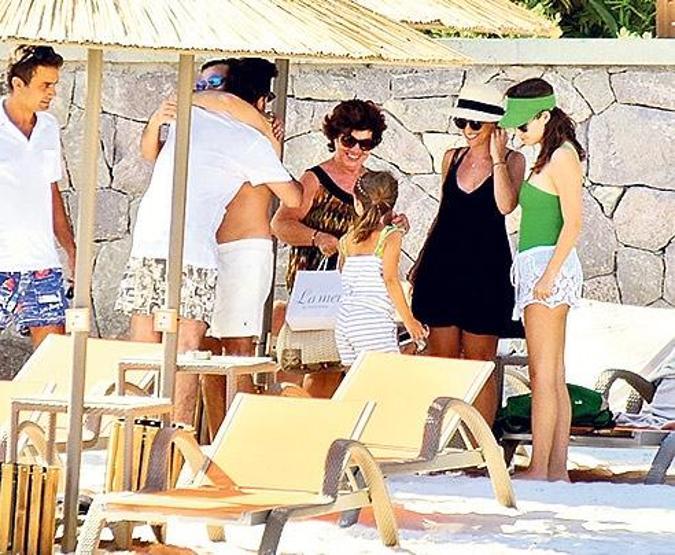 Beren Saatten fotoğraflı yanıt