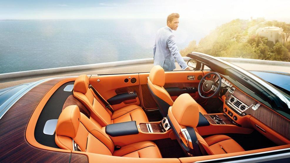 Rolls Roycetan üstü açık süper lüks otomobil: Dawn
