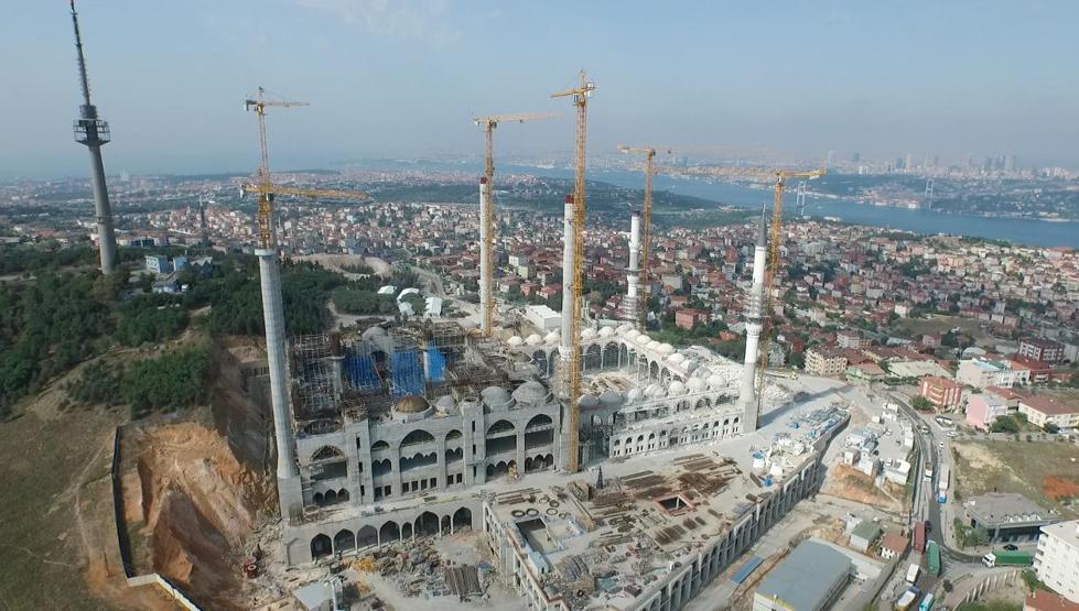 Çamlıca Camisi havadan görüntülendi