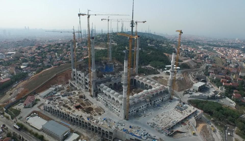 Çamlıca Camisi havadan görüntülendi