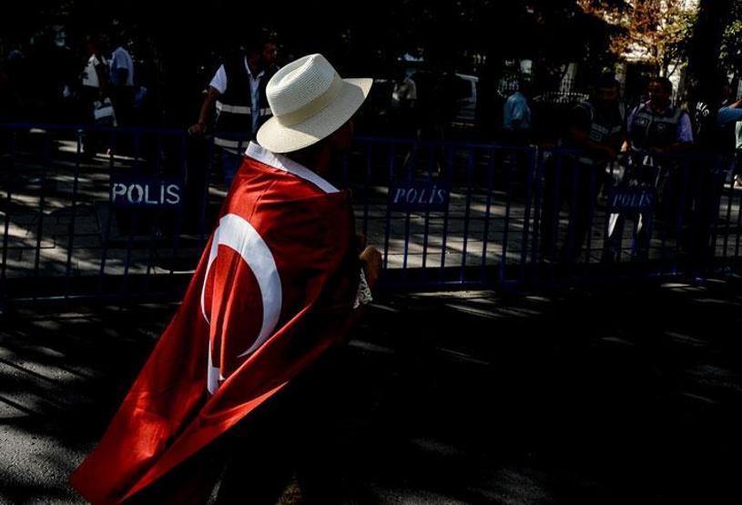 Ankarada büyük yürüyüş başladı