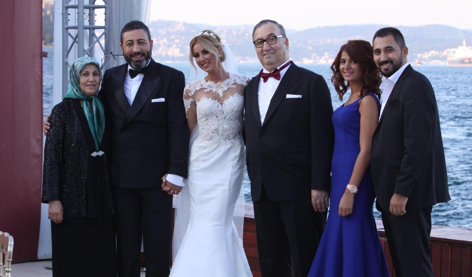Petek Dinçöz anne oldu