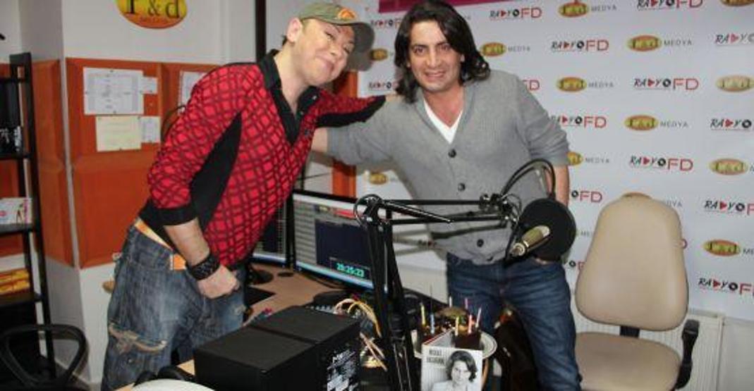 VJ Bülent Çarıkçı ölümden döndü