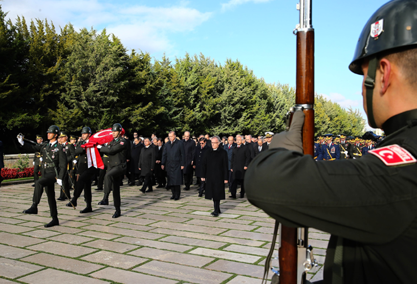 Anıtkabirdeki törenden kareler