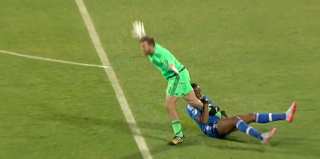 Drogba ne yapmaya çalışıyor