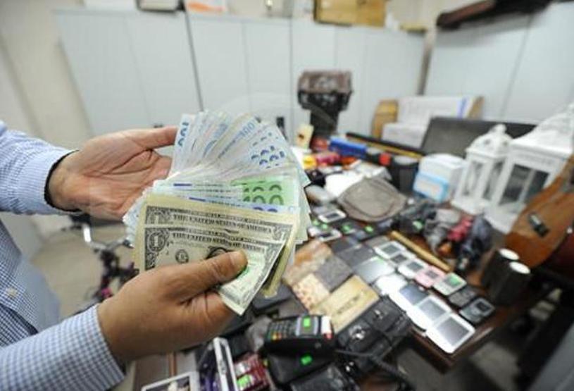 Otobüslerde unutulan eşyalar şaşırtıyor