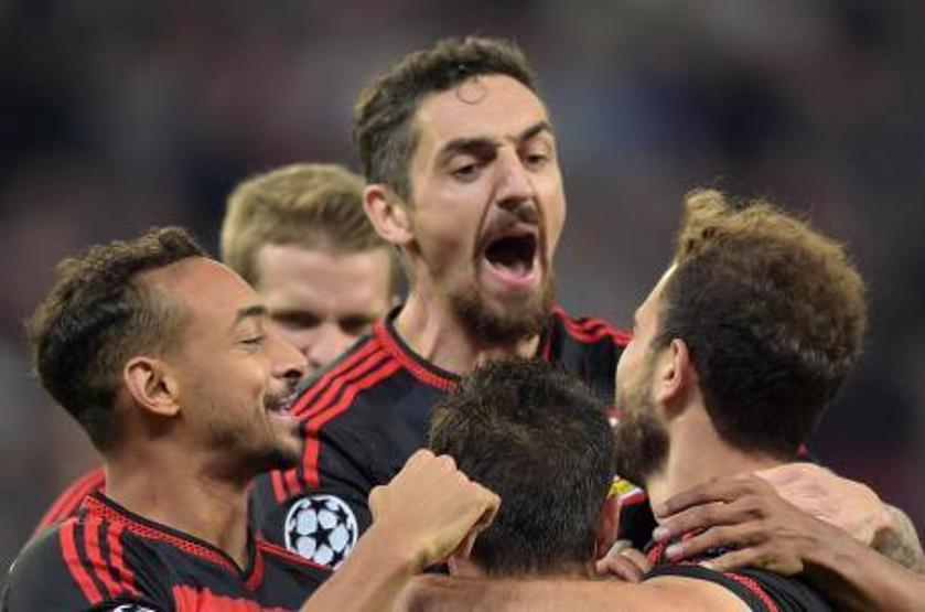 Eski Beşiktaşlı futbolcuya eve giriş yasağı
