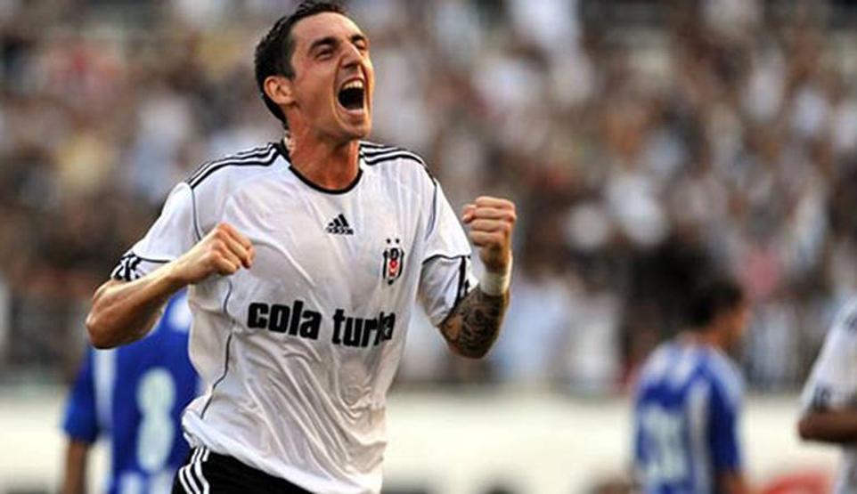 Eski Beşiktaşlı futbolcuya eve giriş yasağı
