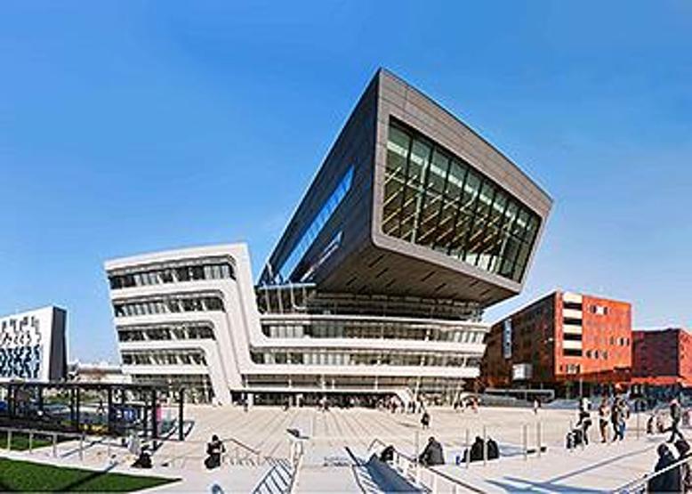 Avrupanın en iyi iş üniversitesi hangisi