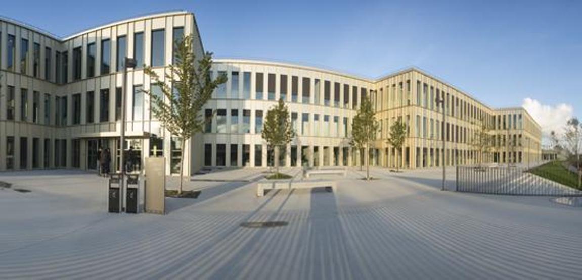 Avrupanın en iyi iş üniversitesi hangisi