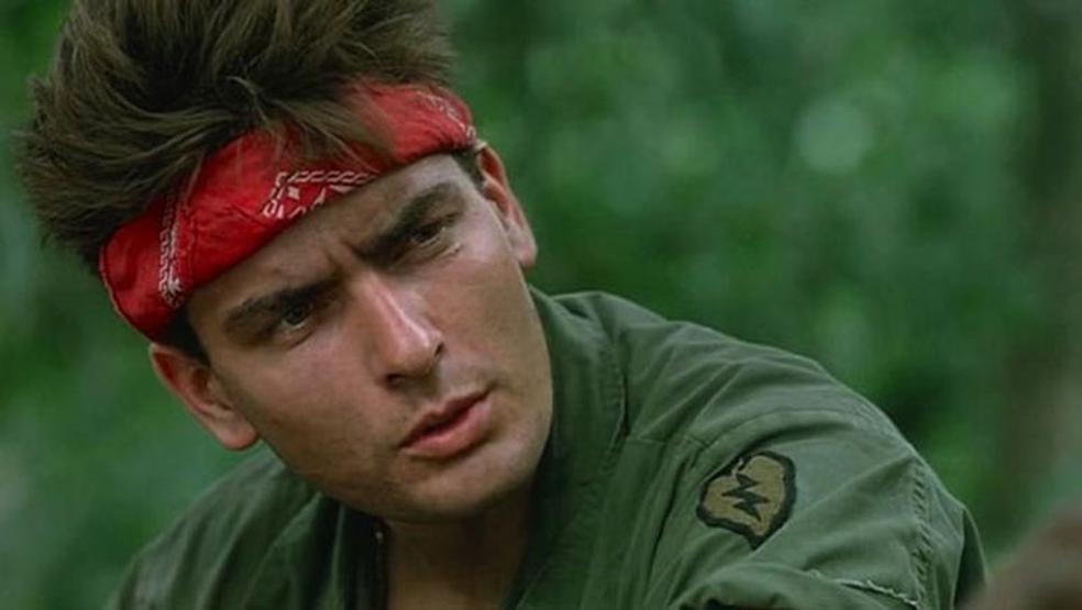 Charlie Sheen HIV virüsü mü taşıyor