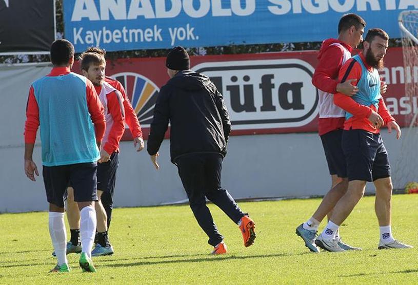 Marko Marin ile Aykut Demir kavga etti