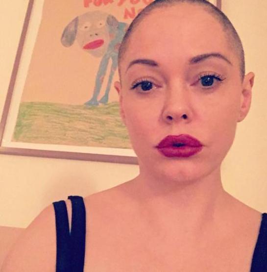 Rose McGowan saçlarını kazıttı