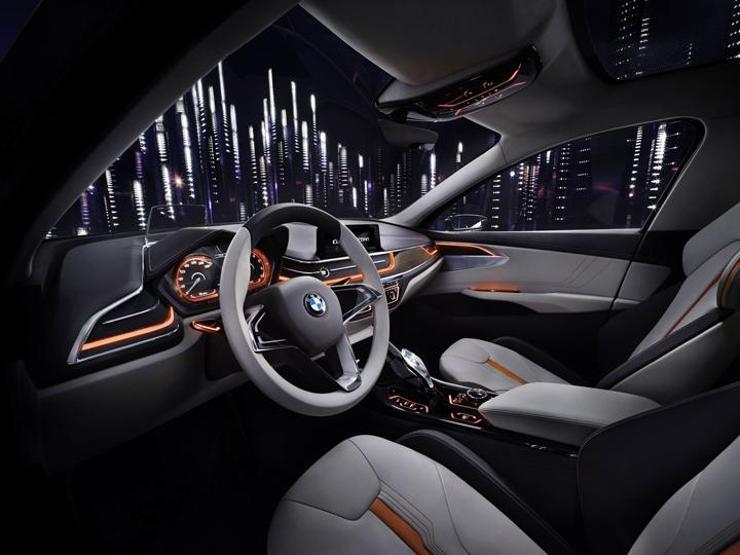 BMWden kompakt sedan atağı