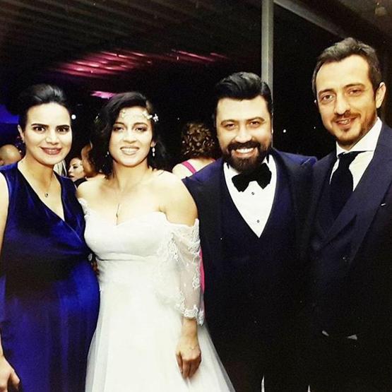 Bülent Emrah Parlak ve Burcu Gönder evlendi