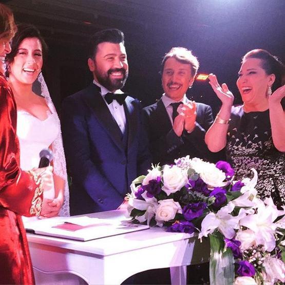 Bülent Emrah Parlak ve Burcu Gönder evlendi