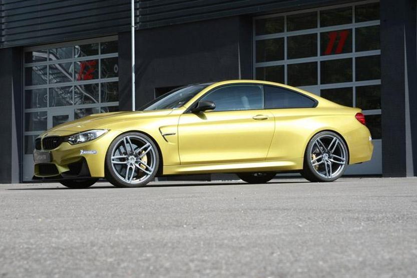 BMW M4 hızlandı