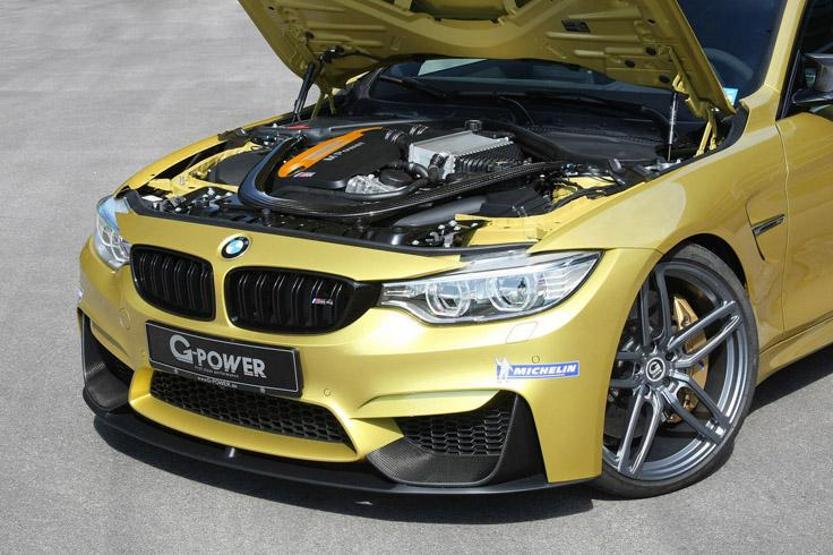 BMW M4 hızlandı
