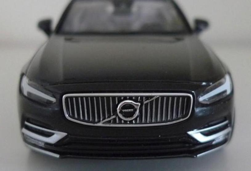 Volvo S90 geliyor