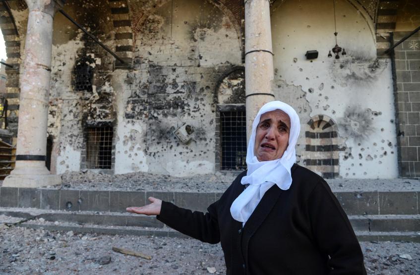 İşte sokağa çıkma yasağının ardından Diyarbakırın Sur ilçesi