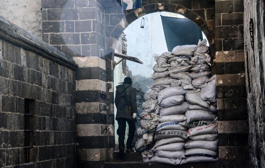 İşte sokağa çıkma yasağının ardından Diyarbakırın Sur ilçesi
